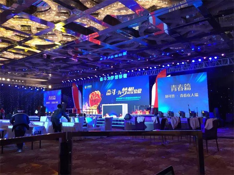 广告设计：把握创意与市场双轮驱动